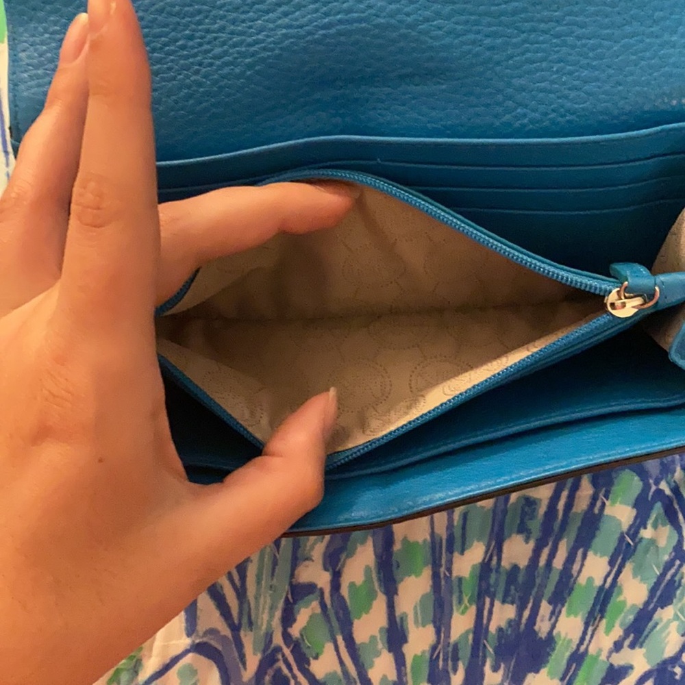 Blue Michael Kors continental wallet - Picture 6 of 7